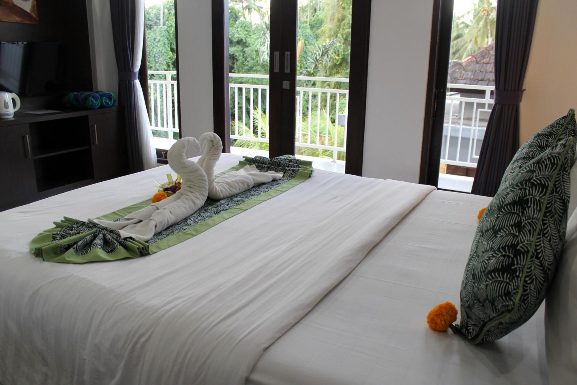 Hanaka Riverside Ubud Exterior foto