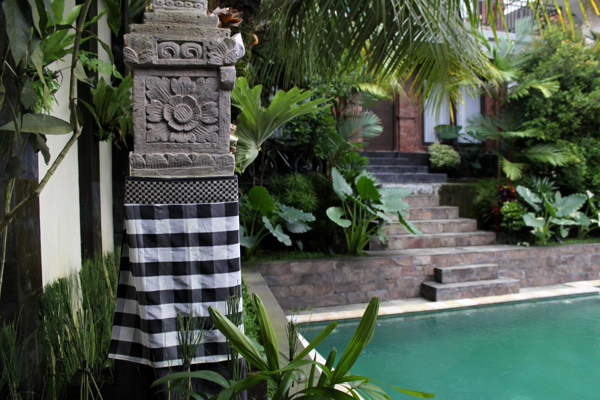 Hanaka Riverside Ubud Exterior foto